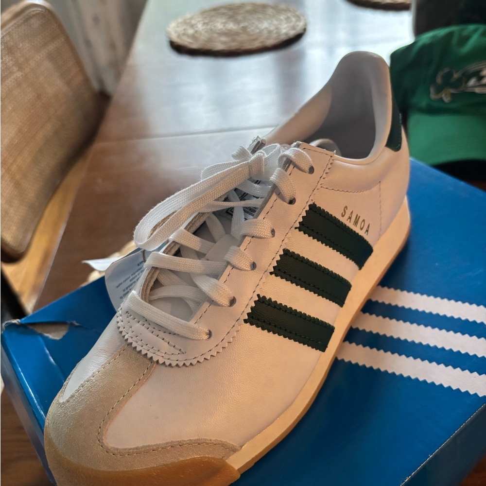 NWT Adidas girls Samoa White and Green Sneakers